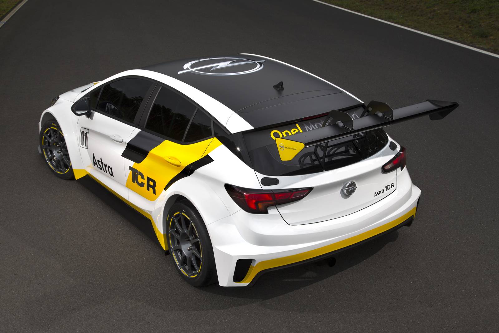 Opel представил 2016 Astra TCR